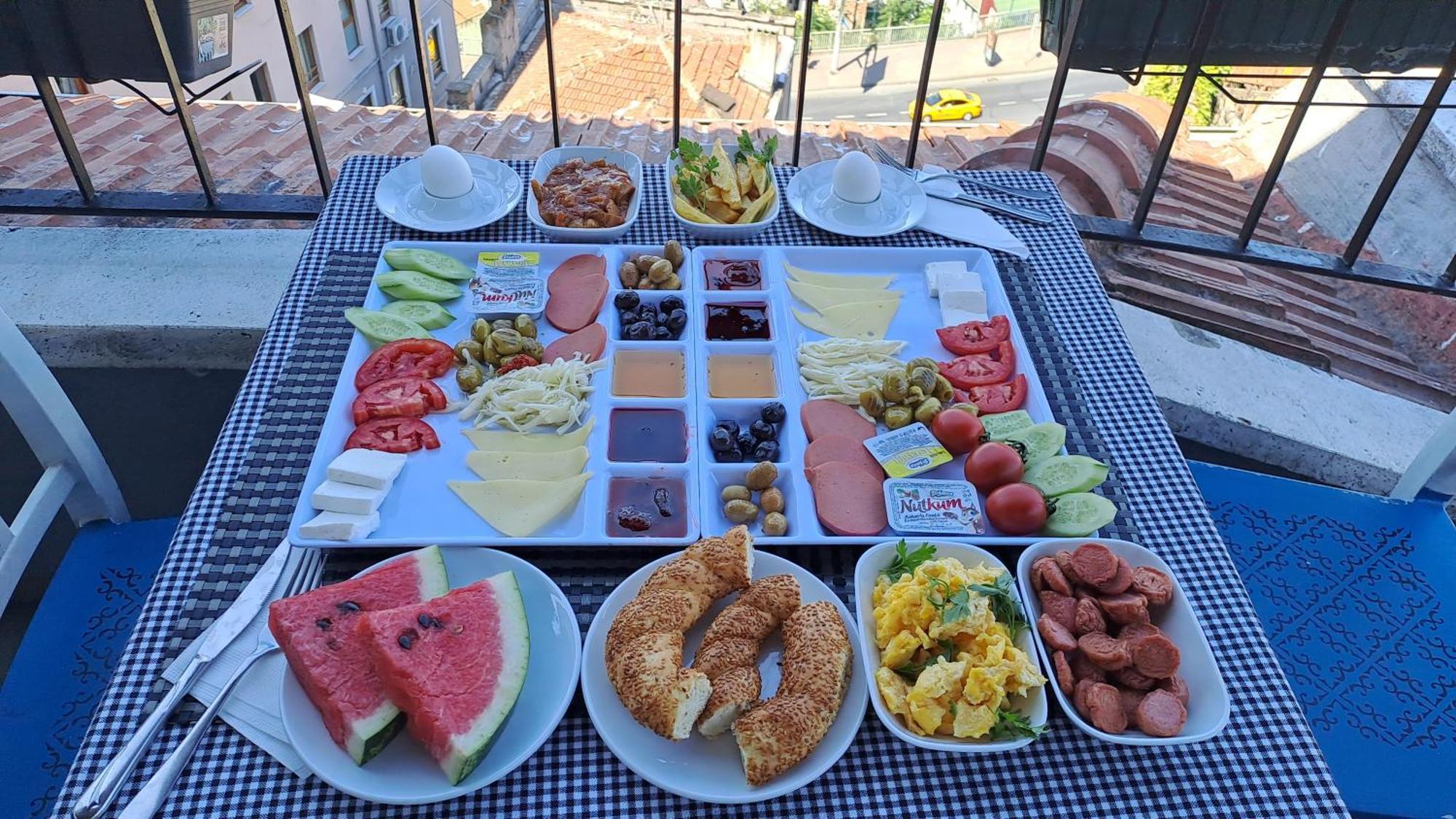 Taksim Terrace Hotel Istanboel Buitenkant foto