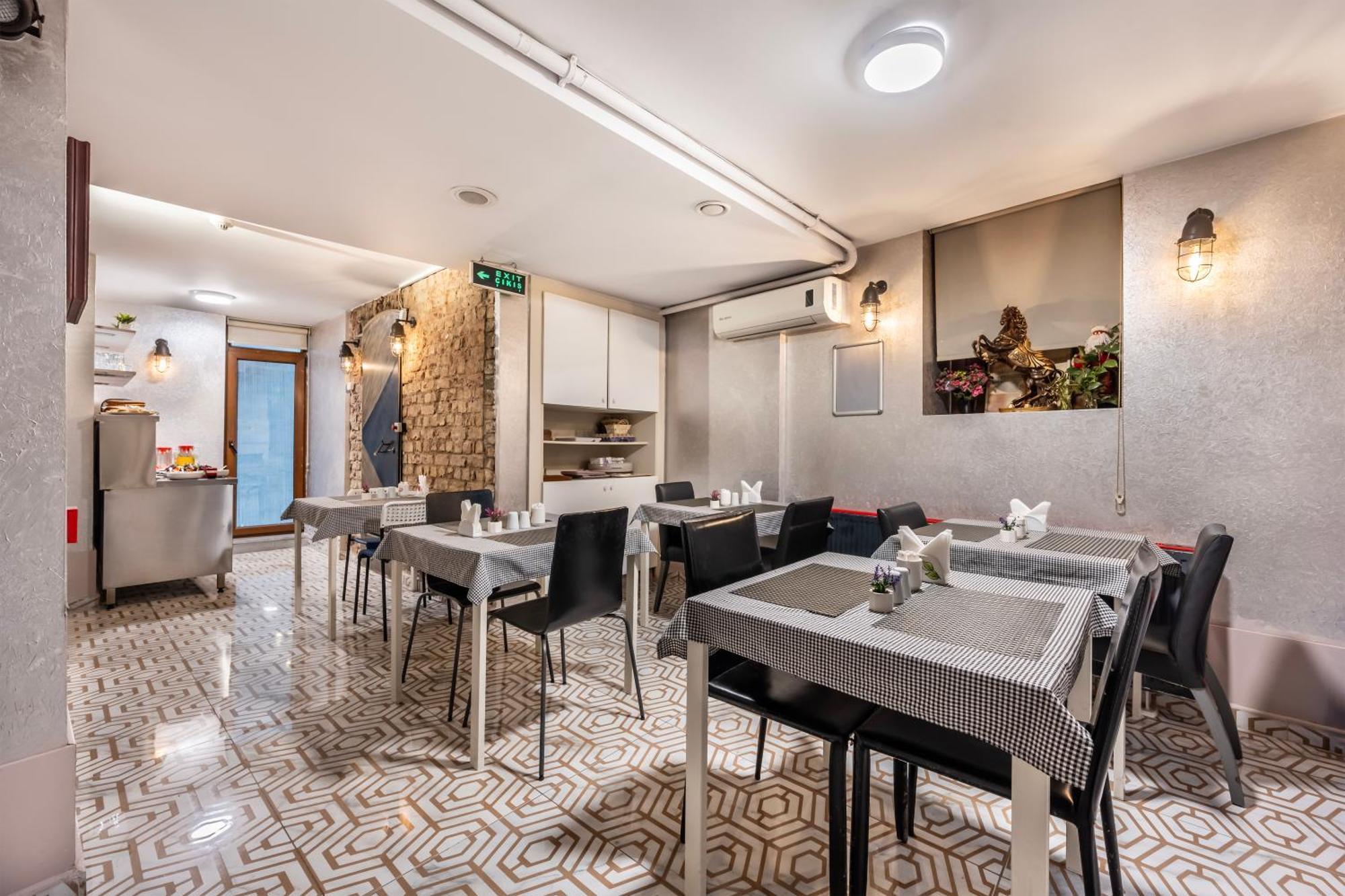 Taksim Terrace Hotel Istanboel Buitenkant foto